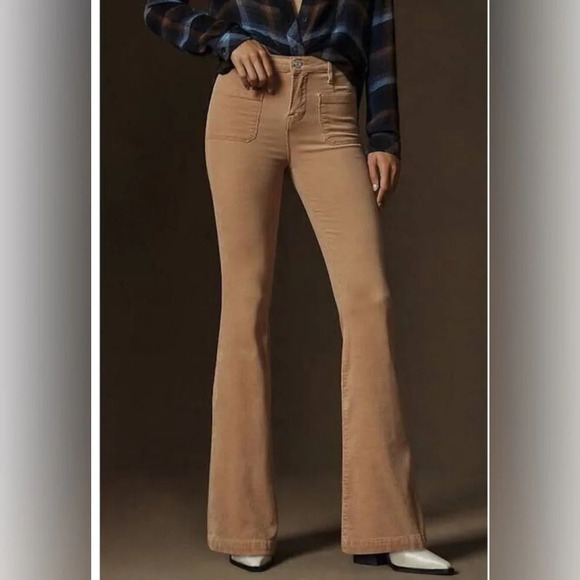 FRAME Le Bardot Flared Jeans in ecru - Picture 1 of 4